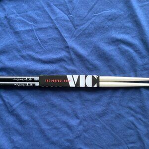 Vic Firth Signature Series Ahmir Questlove Thompson Drumsticks Anti-Slip Finish